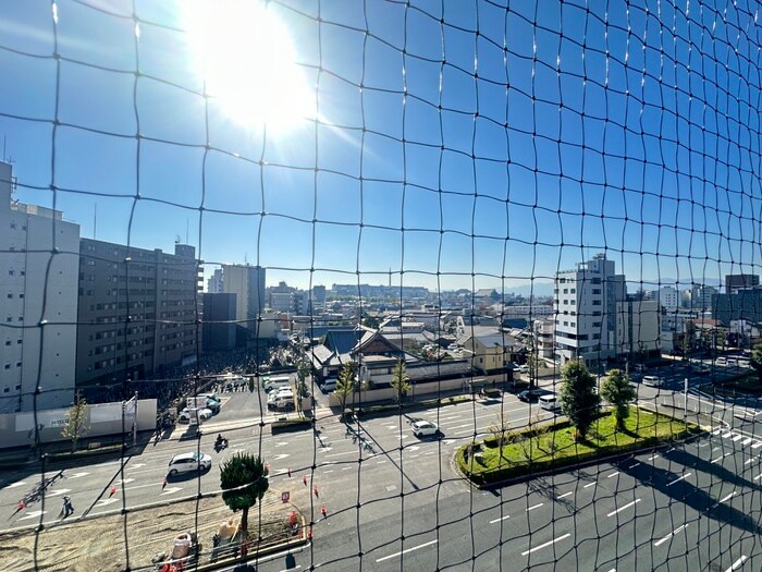 物件内観写真15　(室内からの展望)