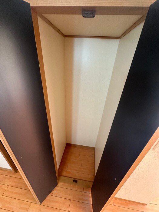 物件内観写真21　(収納)