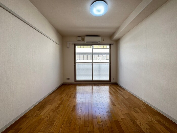 物件内観写真11　(居室)