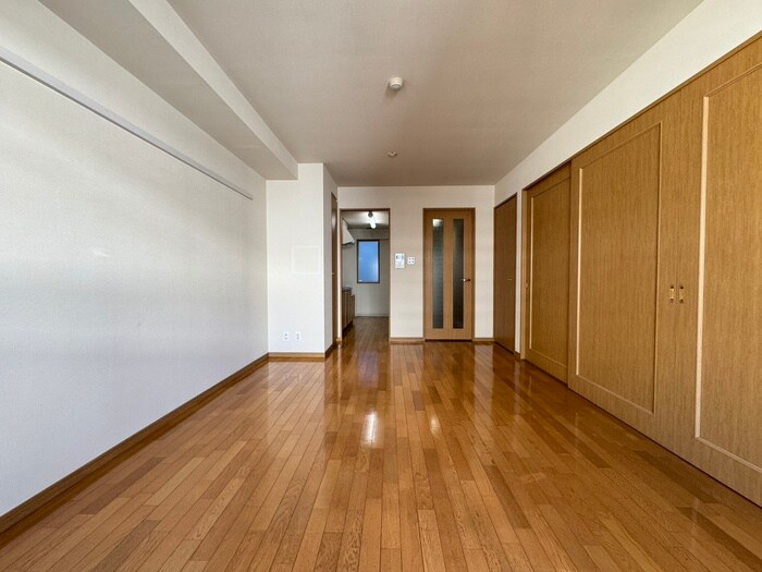 物件内観写真11　(居室)