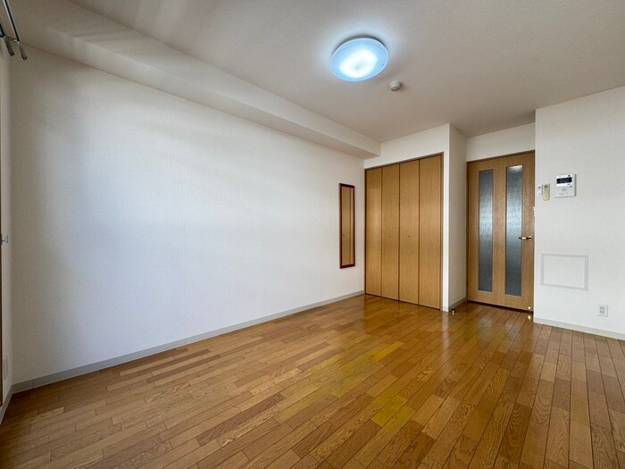 物件内観写真13　(居室)