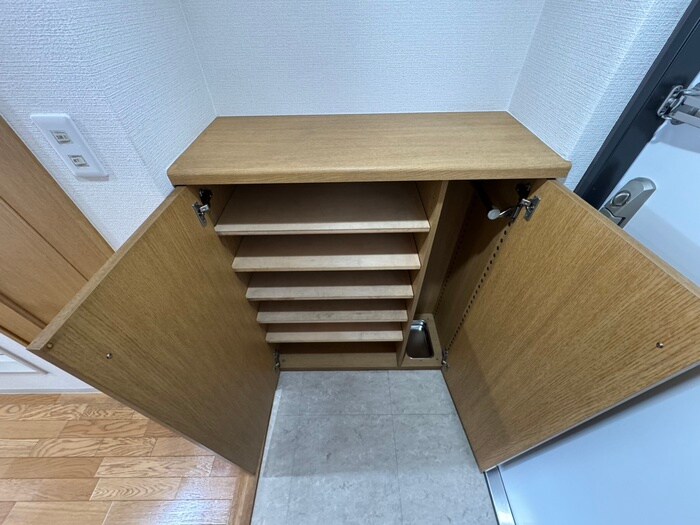 物件内観写真16　(靴箱)