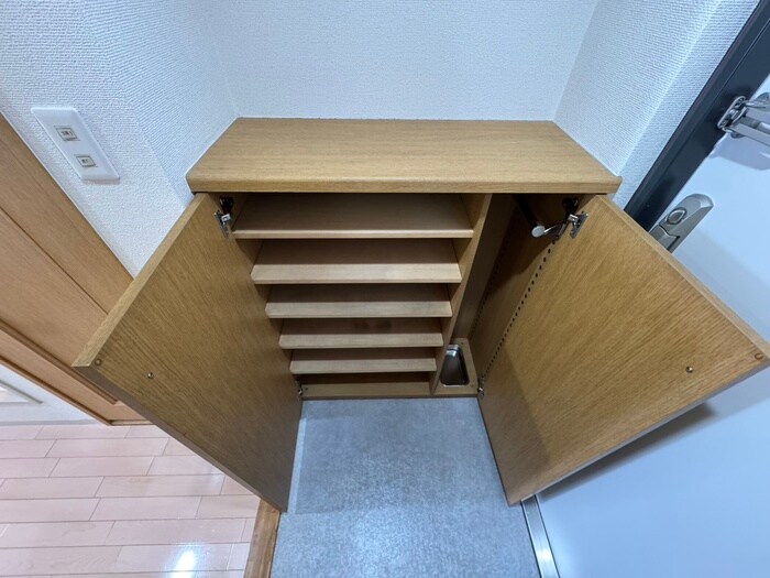 物件内観写真16　(靴箱)