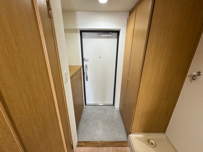 物件内観写真21　(玄関)