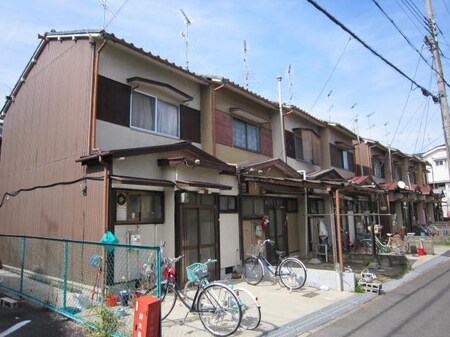 西岡様の貸家(東－３)外観写真