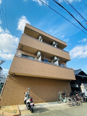 ファミ－ル綾園外観写真