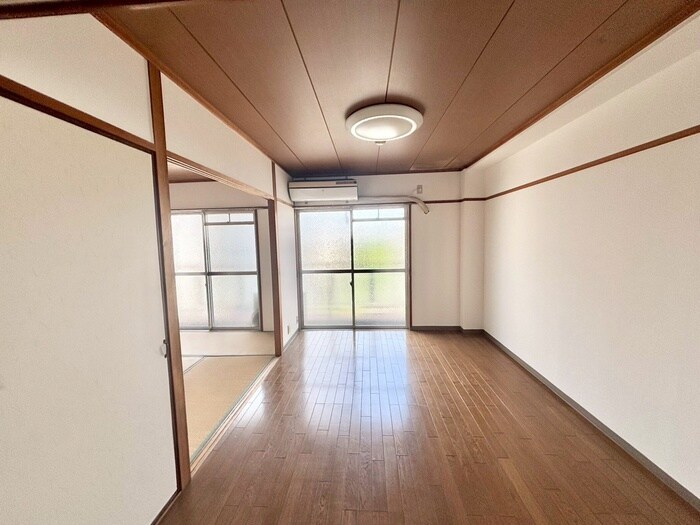 物件内観写真7　(居室)