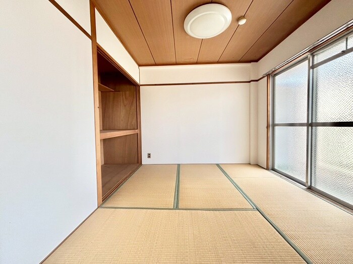 物件内観写真8　(居室)