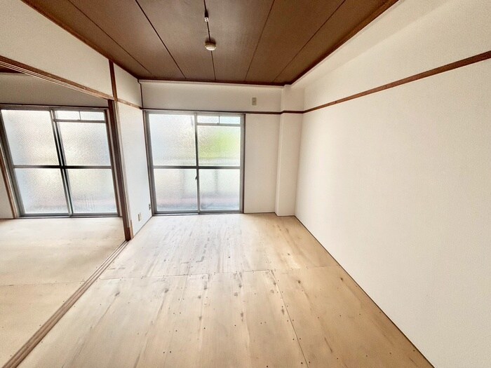 物件内観写真8　(居室)