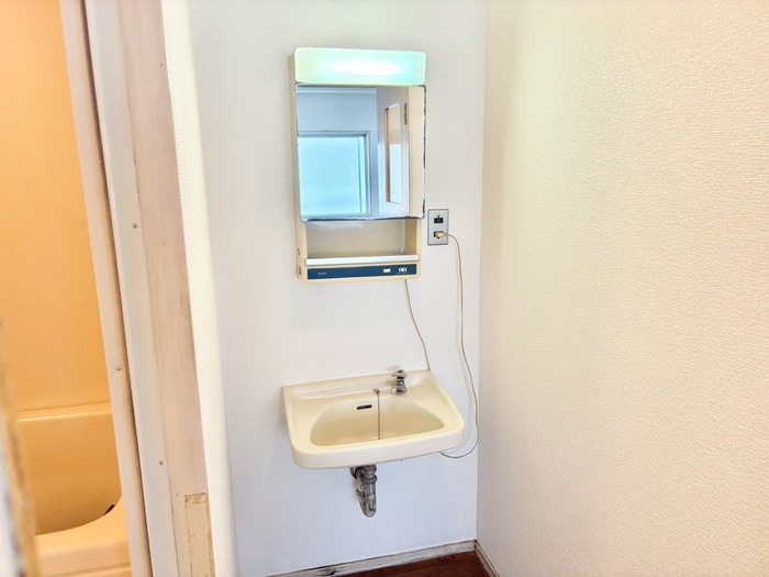 物件内観写真12　(洗面)