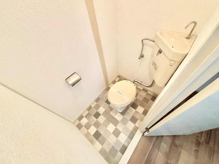 物件内観写真12　(トイレ)