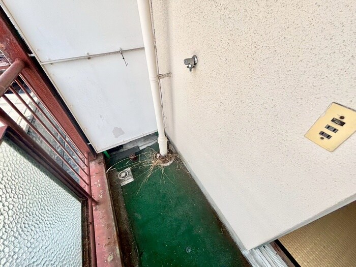 物件内観写真14　(洗濯機置場)