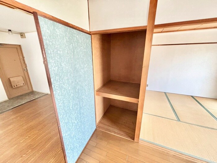 物件内観写真15　(収納)