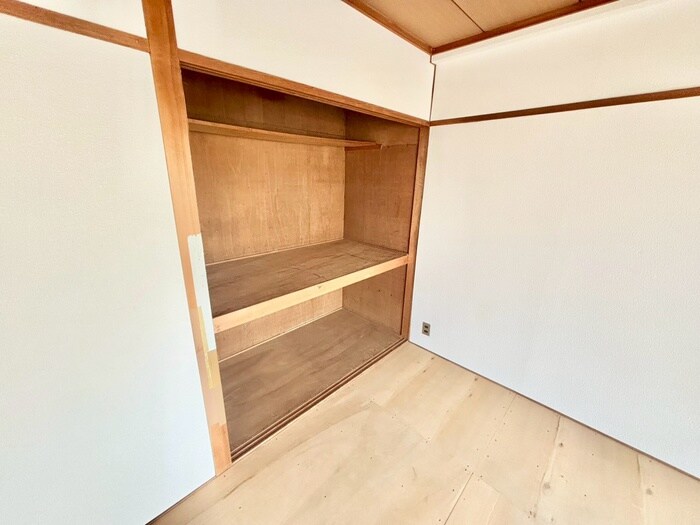 物件内観写真16　(収納)