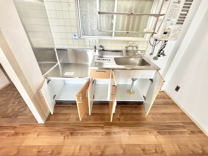 物件内観写真18　(収納)