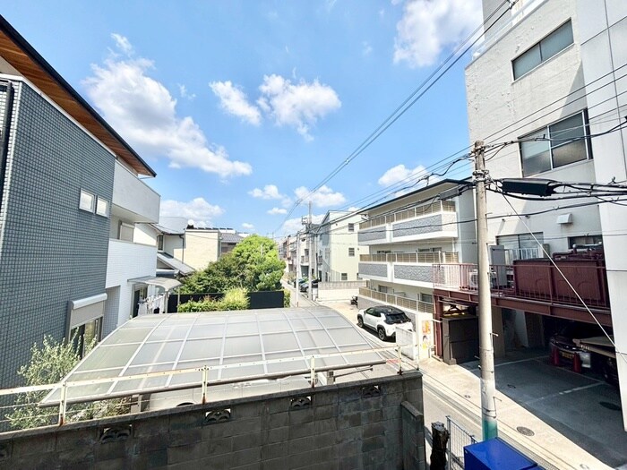 物件内観写真22　(室内からの展望)