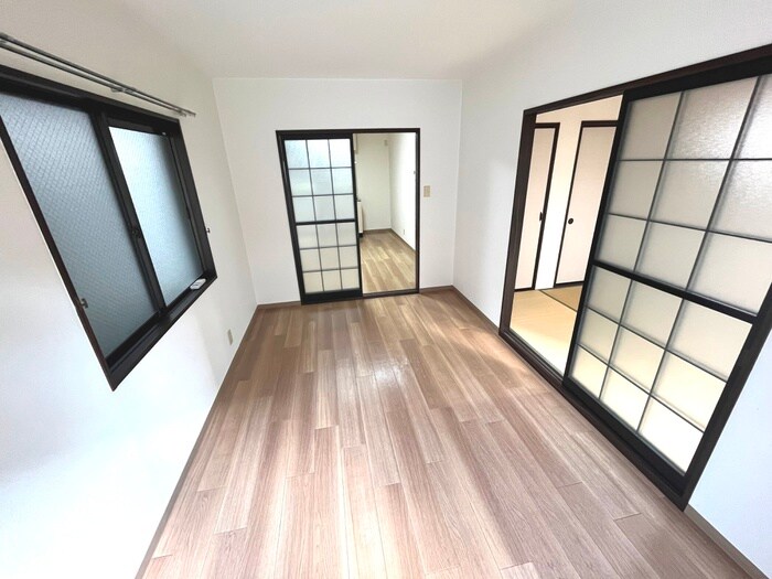 物件内観写真7　(居室)