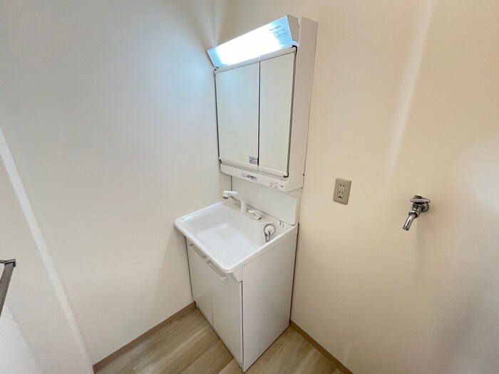 物件内観写真11　(洗面)