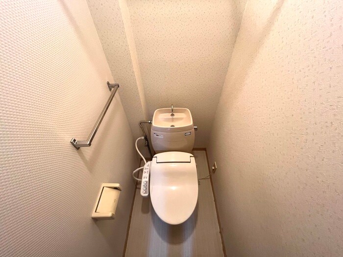 物件内観写真12　(トイレ)