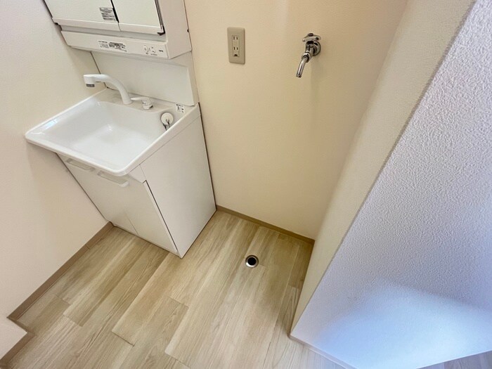 物件内観写真13　(洗濯機置場)