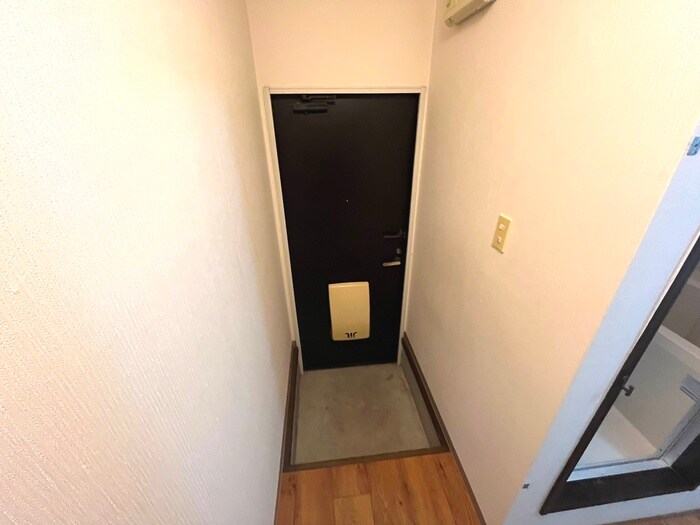 物件内観写真14　(玄関)