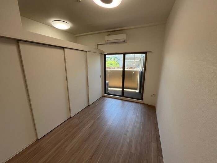 物件内観写真13　(居室)