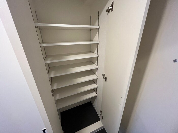 物件内観写真16　(靴箱)