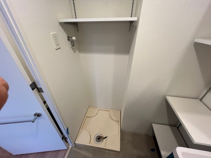 物件内観写真20　(洗濯機置場)