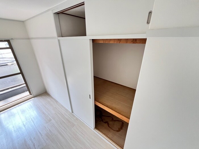 物件内観写真10　(収納)