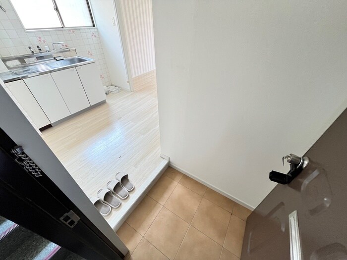 物件内観写真17　(廊下)