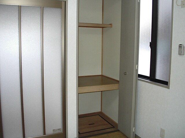 物件内観写真9　(収納)