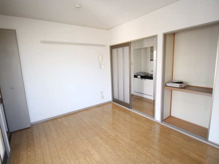 物件内観写真12　(居室)