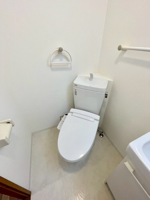 物件内観写真11　(トイレ)