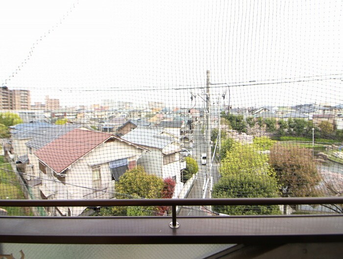 物件内観写真22　(室内からの展望)