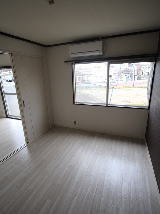 物件内観写真18　(居室)