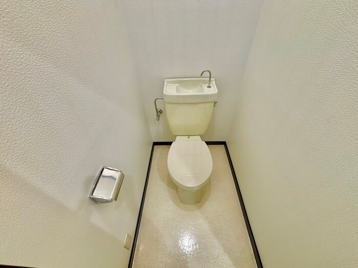 物件内観写真11　(トイレ)