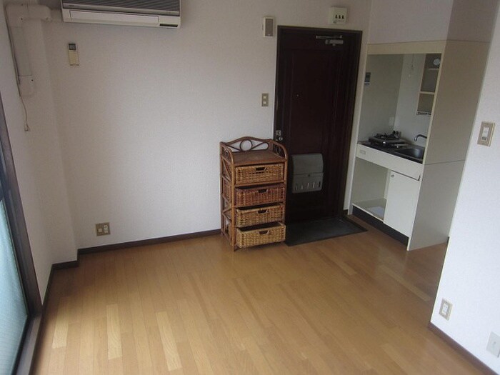 物件内観写真7　(居室)