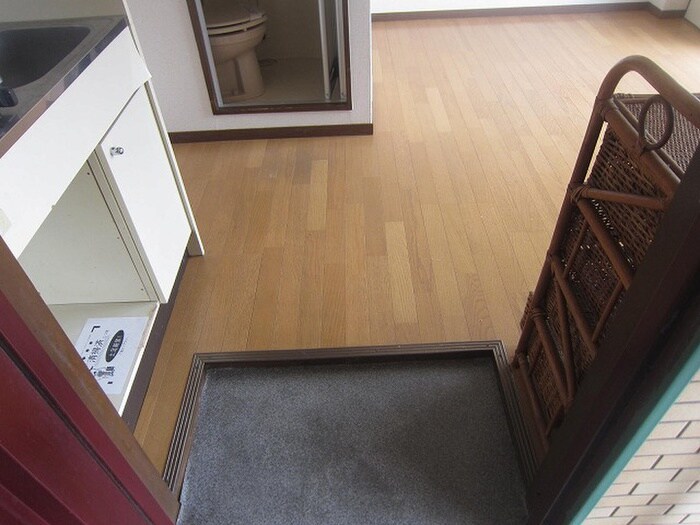 物件内観写真13　(玄関)