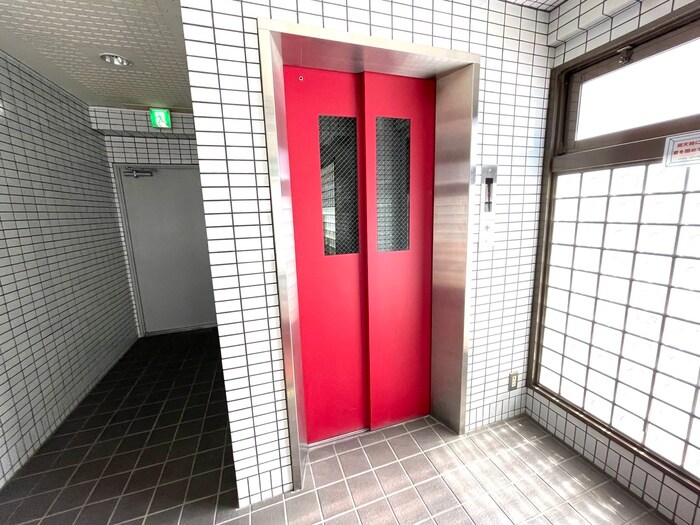 物件外観写真4　(建物設備)