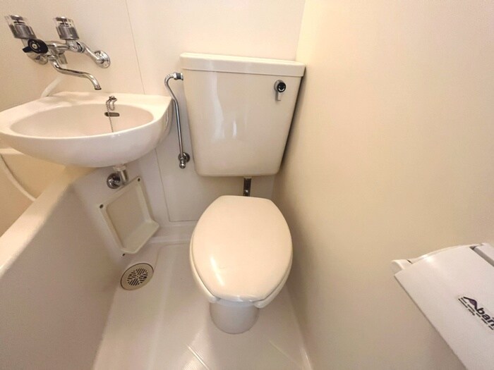 物件内観写真15　(トイレ)