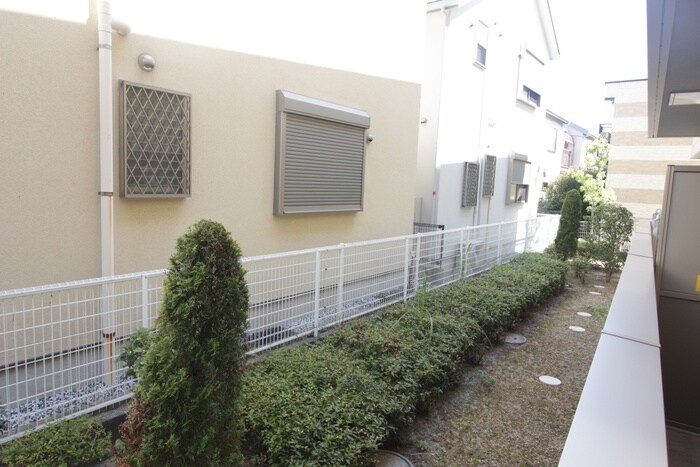 物件内観写真10　(室内からの展望)