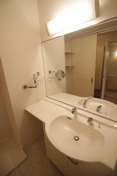 物件内観写真15　(洗面)