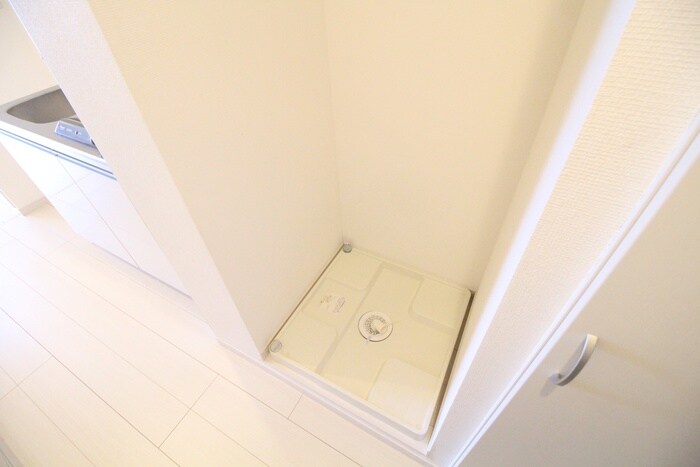 物件内観写真13　(洗濯機置場)