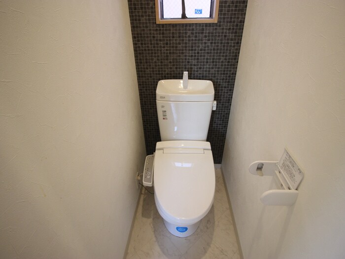 物件内観写真14　(トイレ)