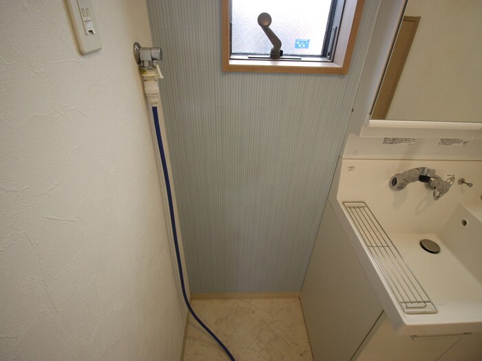 物件内観写真17　(洗濯機置場)