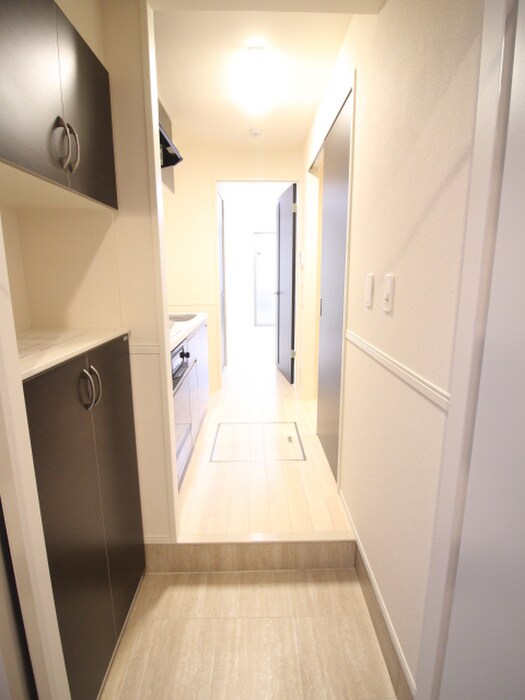 物件内観写真17　(玄関)