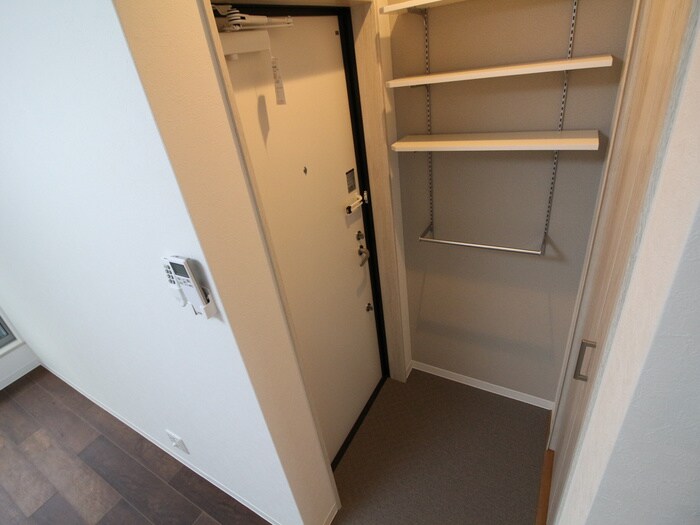 物件内観写真20　(玄関)