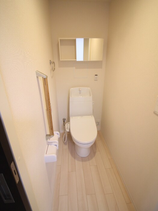 物件内観写真10　(トイレ)