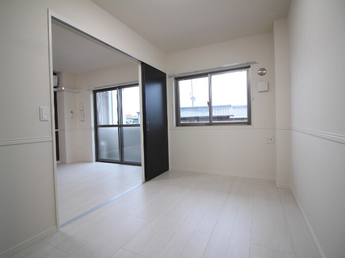 物件内観写真18　(居室)