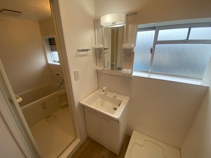 物件内観写真11　(洗面)